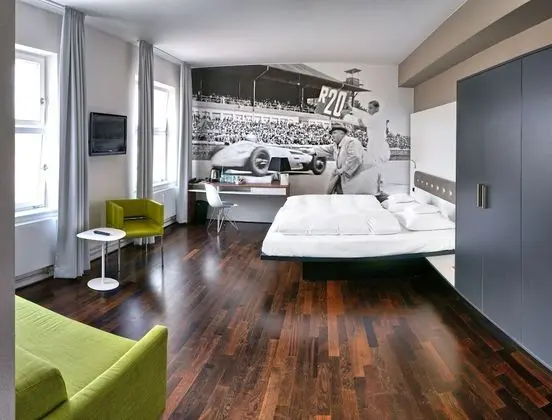 Design Tek Büyük Yataklı Oda