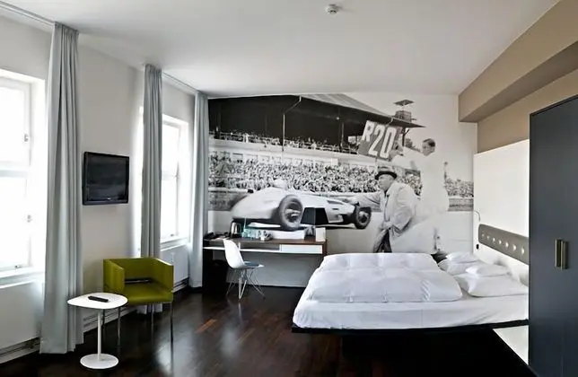 Design Tek Büyük Yataklı Oda