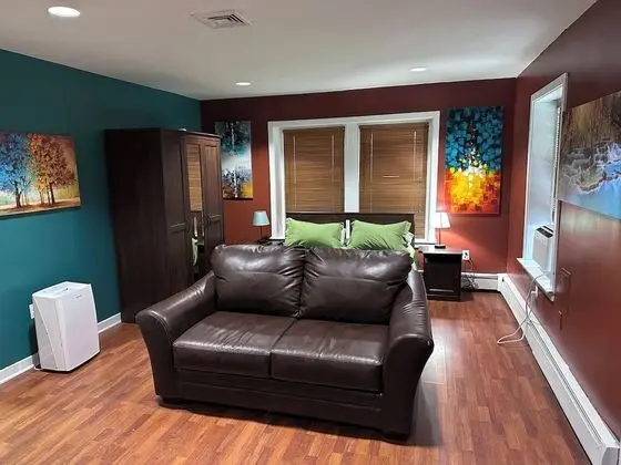 Signature Stüdyo, Özel Banyo, Havuz Manzaralı (Room 5 Queen Studio)