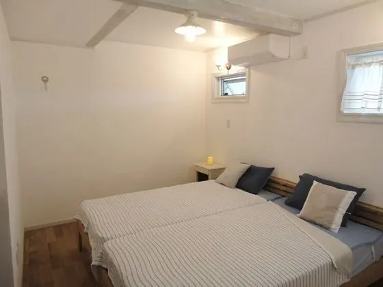 Ev (2 private apts)
