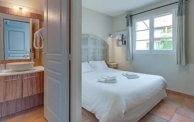 Standard Ev, 3 Yatak Odası, Kişiye Özel Havuzlu