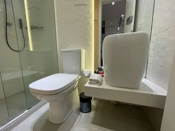 Ev