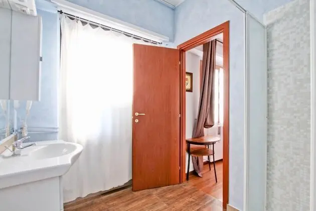 Tek Kişilik Oda, Banyolu/Duşlu