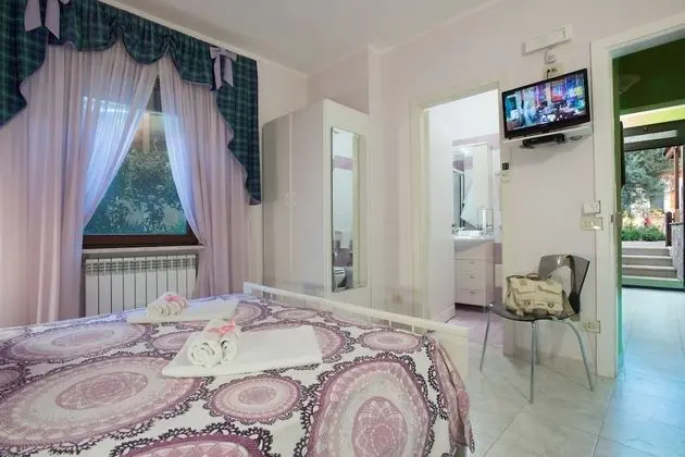 Tek Büyük Yataklı Oda