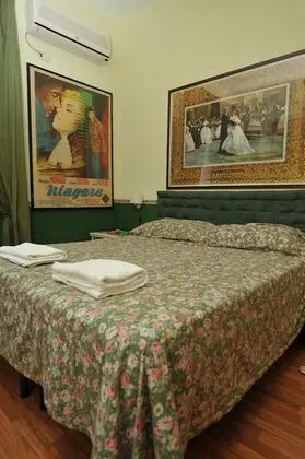 Tek Büyük Yataklı Oda