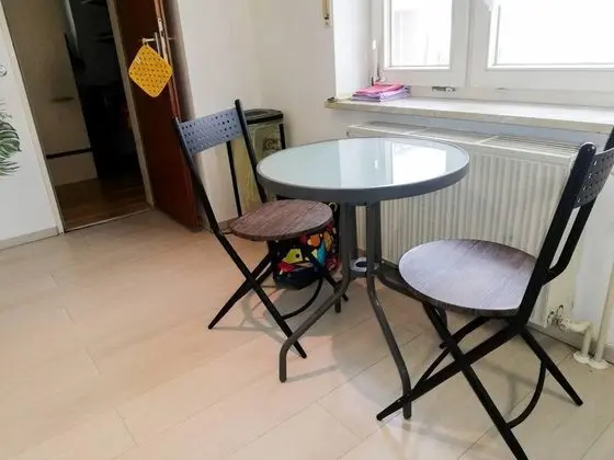 Apart Daire, 1 Büyük (Queen) Boy Yatak ve Çekyat