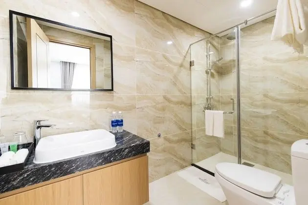 Sıra Ev (13BR, by the beach and swimming pools)