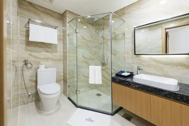 Sıra Ev (13BR, by the beach and swimming pools)