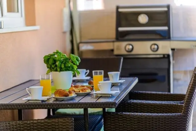 Deluxe Ev, Bahçe Manzaralı