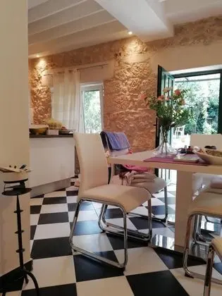 Ev, 3 Yatak Odası, Sigara İçilebilir, Balkon