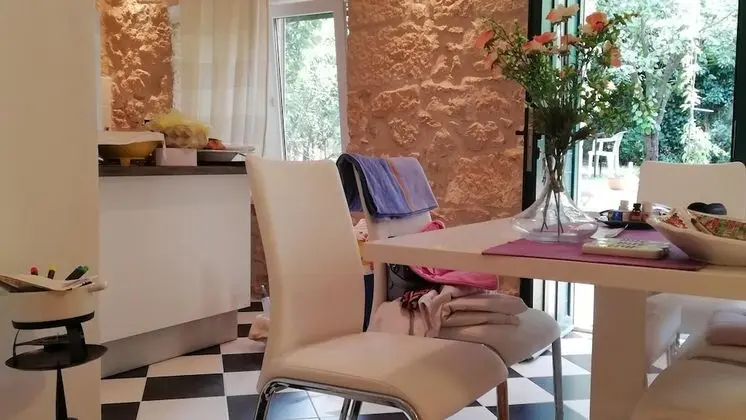 Ev, 3 Yatak Odası, Sigara İçilebilir, Balkon