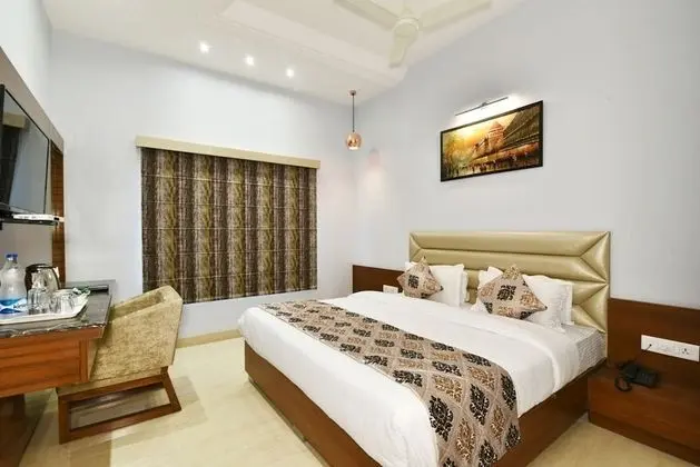 Deluxe Tek Büyük Yataklı Oda, 1 Yatak Odası, Şehir Manzaralı