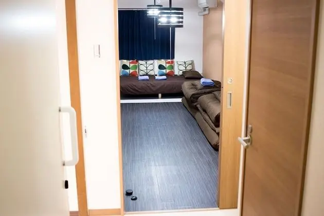 Ev (Private Vacation)