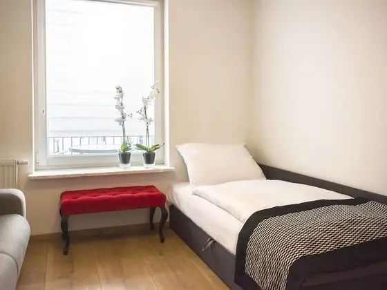 Apart Daire, 1 Yatak Odası, Sigara İçilmez (Bohaterow Wrzesnia 17)