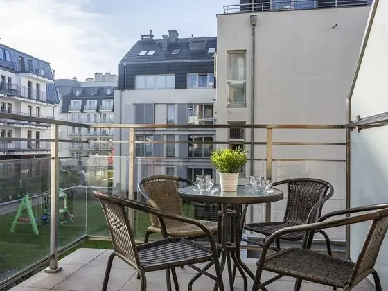 Apartment (15)
