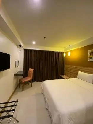 Deluxe Tek Büyük Yataklı Oda