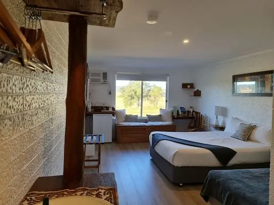 Signature Üç Kişilik Oda (1 Queen Bed and 1 Single Bed)
