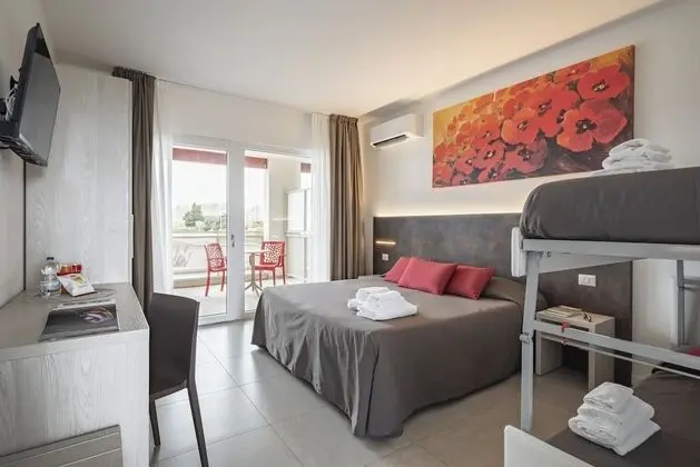 Basic Tek Büyük veya İki Ayrı Yataklı Oda (Sweet Room)