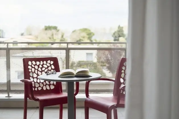 Basic Tek Büyük veya İki Ayrı Yataklı Oda (Sweet Room)