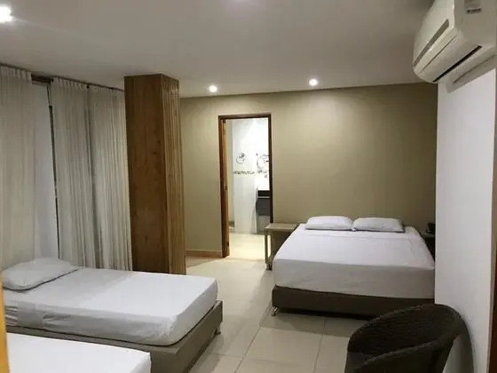 Dört Kişilik Oda, Birden Çok Yatak, Sigara İçilmez