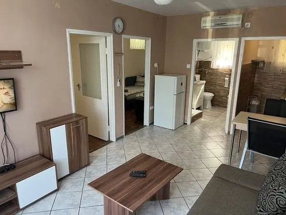Standard Apart Daire, 2 Yatak Odası, Banyolu/Duşlu, Bahçe Manzaralı