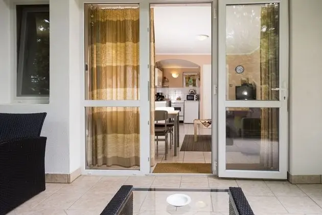 Standard Apart Daire, 2 Yatak Odası, Banyolu/Duşlu, Bahçe Manzaralı