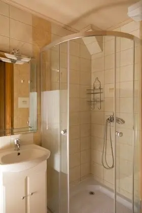 Standard Apart Daire, 2 Yatak Odası, Banyolu/Duşlu, Bahçe Manzaralı