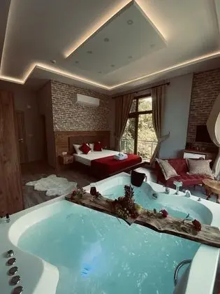 Balayı Suit Jakuzili No:111