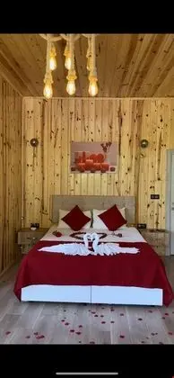 Jakuzili Ahşap Suit Oda No:108