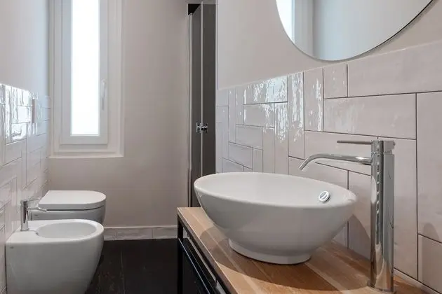 Junior Süit, Balkon