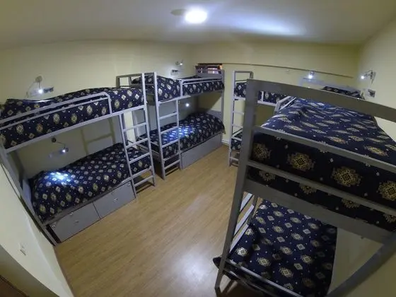 Ortak Ranzalı Oda, Sadece erkekler için (Bed in 8-Bed Dormitory)