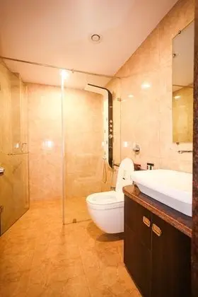 Luxury Oda