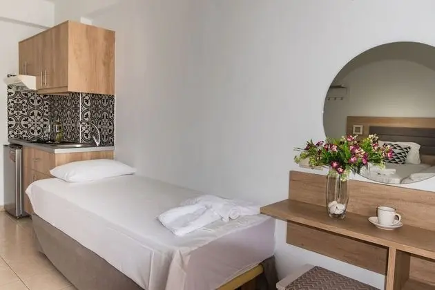 Superior Triple Studio with Garden View