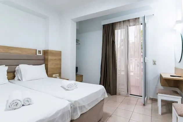 Superior Two Bedroom Apartment