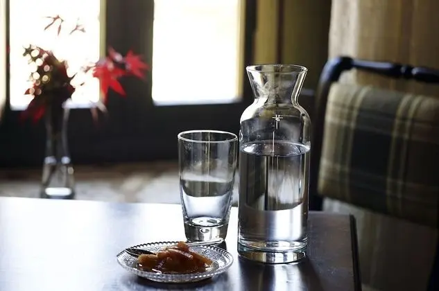 Üç Kişilik Oda