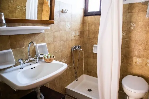 Üç Kişilik Oda, Balkon