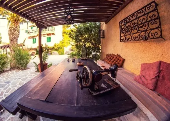 Üç Kişilik Oda, Balkon