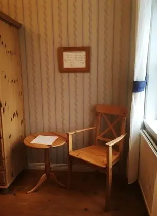 Tek Büyük veya İki Ayrı Yataklı Oda, Ortak Banyo