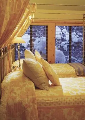 Oda, Birden Çok Yatak (3 Bedroom Townhome)