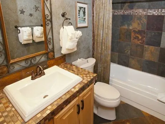 Oda, Birden Çok Yatak (3 Bedroom Townhome)