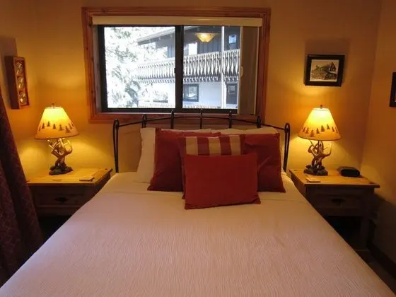Süit, 2 Büyük (Queen) Boy Yatak (Two Bedroom Condo)