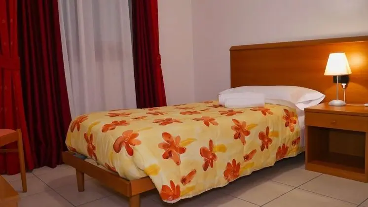 Basic Tek Kişilik Oda, 1 Tek Kişilik Yatak