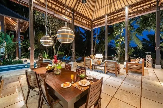 Villa, 2 Yatak Odası, Kişiye Özel Havuzlu