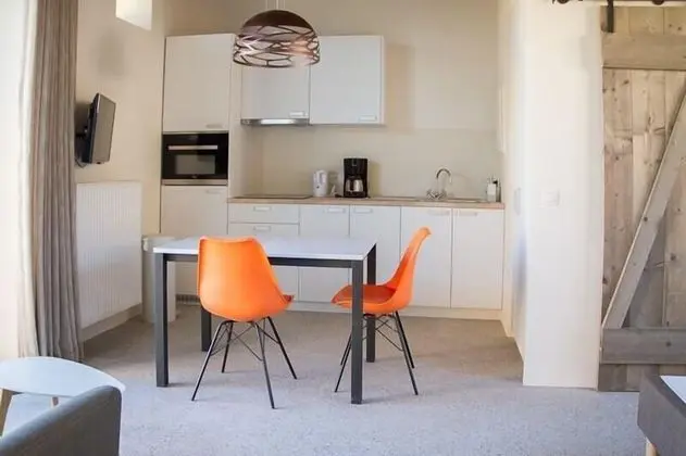 Stüdyo, Teras (Melk)