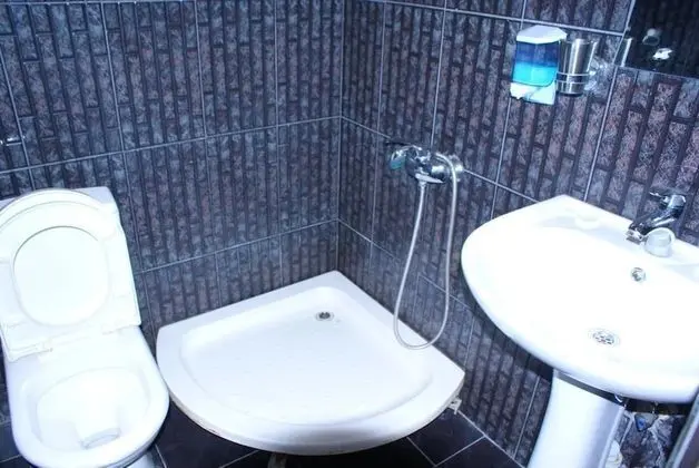 Basic Üç Kişilik Oda