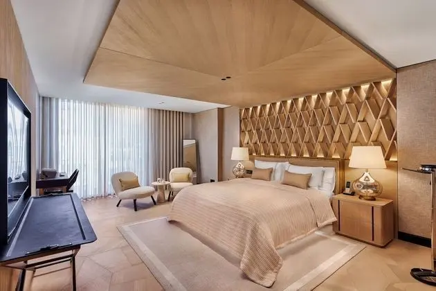 Premiere Suite