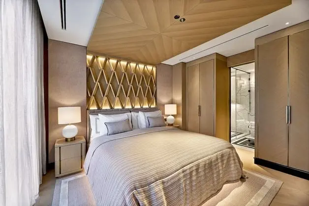 Signature Suite