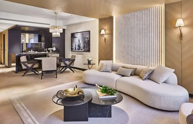 Signature Suite