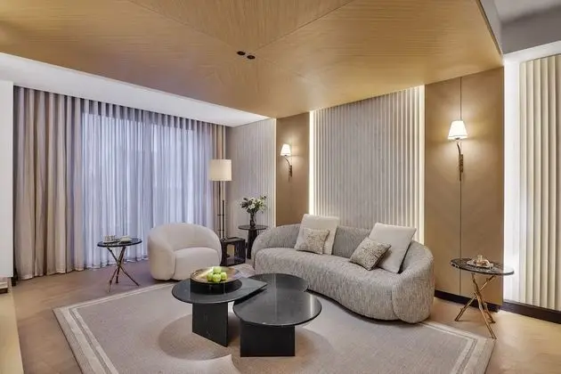 Signature Suite