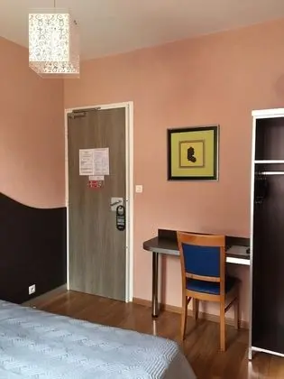 Comfort Tek Büyük Yataklı Oda